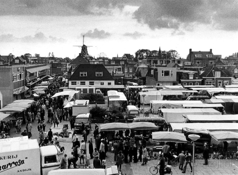 Markt Vennenplein 1.jpg